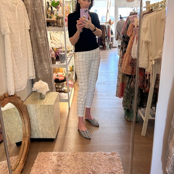 Meet your Posher, Leslie - Picture 3 of 10